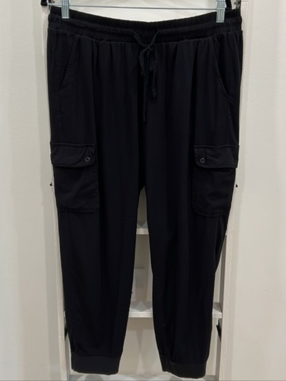 Torrid Challis Black Cargo Jogger Pants - Women 2X NWOT - Picture 4 of 4